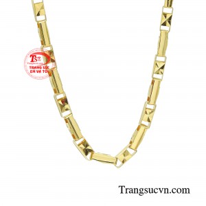 Chiếc lắc tay thực sự là món đồ cần thiết cho quý ông bản lĩnh muốn thể hiện đẳng cấp và vị thế bản thân.