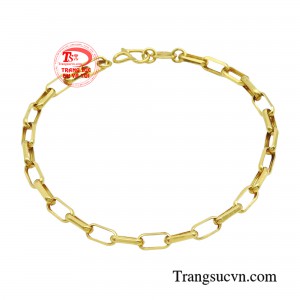 Lắc tay nam vàng phong độ lịch lãm mang phong cách trẻ trung, theo xu hướng hiện đại làm tăng sức cuốn hút với mọi người xung quanh. 