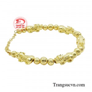 Đây là linh vật đem đến tiền tài giải trừ vận đen, điềm dữ cũng như đem đến công danh và sự nghiệp, bình yên cho người sở hữu trong phong thủy.