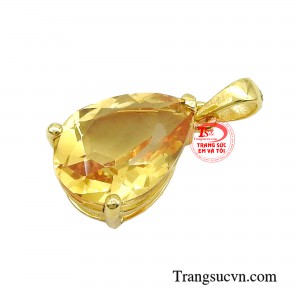 Thổi luồng gió mới vào thiết kế tươi trẻ, độc đáo cùng từng đường nét uyển chuyển, sắc sảo, khơi nguồn vẻ đẹp trẻ trung, tinh tế. 