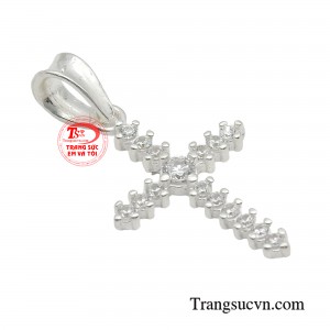 Thánh giá là biểu tượng của bình an và tình yêu vô điều kiện. 