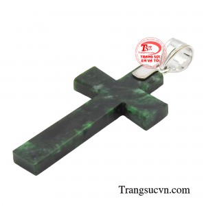 Bởi tính chất của ngọc cẩm thạch là cân bằng hài hòa nên sẽ làm chủ sở hữu luôn có cảm giác hạnh phúc, tràn đầy năng lượng, thoát những cơn ác mộng và sự bồn chồn.