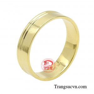 Nhẫn nam phóng khoáng thời thượng mang màu sắc trẻ trung, năng động, với kiểu dáng đơn giản, độ dày vừa phải