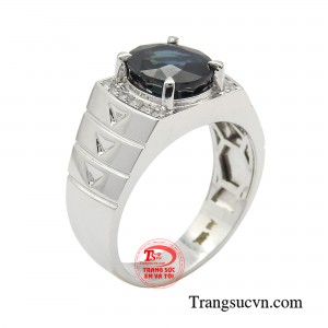 Nhẫn nam sapphire bản lĩnh không chỉ là món phụ kiện giúp nam giới trở nên cuốn hút và hấp dẫn