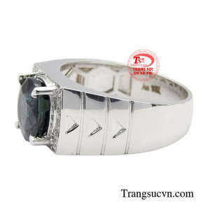 Tỏa sáng khí chất và khẳng định đẳng cấp, vị thế của bản thân với một chiếc nhẫn nam sapphire bí ẩn