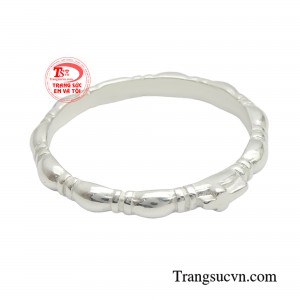 Giúp bạn tránh gió độc, đào thải khí, tránh bệnh cúm và còn vô cùng cá tính.