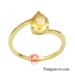 Ánh sáng lấp lánh đầy mê hoặc của đá thạch anh là món quà quý giá mà thiên nhiên ban tặng cho chúng ta. 