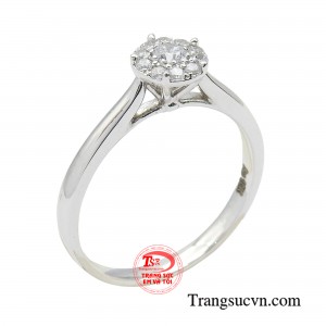 Nhẫn nữ thời thượng vàng trắng mang lại sự sang trọng và thể hiện sự đẳng cấp thời trang.