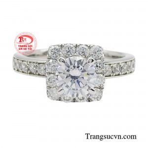 Chính vì thế, EVT luôn hướng đến sự tối giản, trang nhã. 