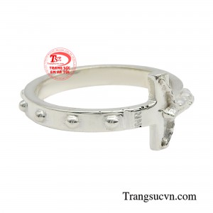 Đặc biệt, khi sở hữu nhẫn thánh giá tràng hạt giúp phục hồi và cân bằng sức khỏe, tạo ra cảm giác thanh bình, giúp xóa đi những sự hiểu lầm, bế tắc trong những mối quan hệ.