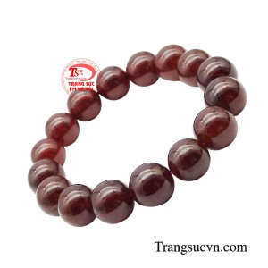 Đặc biệt, những người mệnh Hỏa càng phải sở hữu một chuỗi đá Garnet đỏ để đạt được sự thành công và thịnh vượng trong cuộc sống.