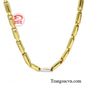 Với thiết kế đẹp, bắt mắt, gây ấn tượng với mọi người nhằm đáp ứng nhu cầu của nam giới mạnh mẽ và cá tính.