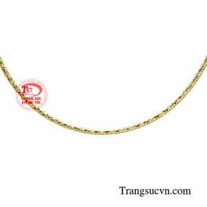 Bởi vậy mà chiếc dây chuyền luôn là một món quà tuyệt vời dành cho người phụ nữ trong những dịp đặc biệt như sinh nhật, kỷ niệm.