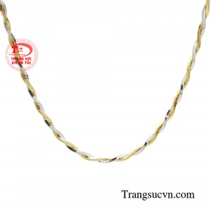 Hơn cả một món trang sức, sản phẩm còn đại diện cho một phong cách sống của những giá trị hoàn mỹ.