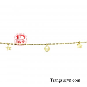 Dù bạn là ai thì khi lựa chọn khoác lên mình sản phẩm này thì ắt hẳn bạn là người vô cùng tự tin và tràn đầy năng lượng. 