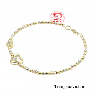 Không những vậy trái tim còn là biểu trưng cho tình yêu đôi lứa vĩnh cửu, bền chặt. 