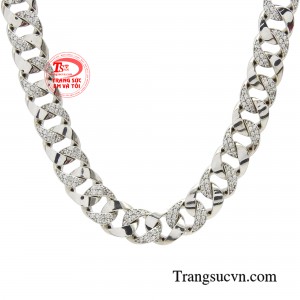 Lắc tay vàng trắng bản lĩnh góp phần không nhỏ cho thành công của bạn.