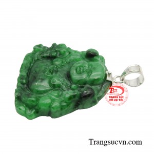 Chẳng những vậy mặt  phật di lặc được xem là bùa hộ mệnh mang lại may mắn cho người đeo.