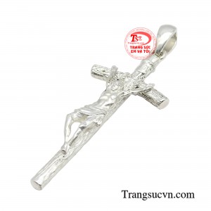 Thông qua món trang sức Thánh giá khi đeo lên người tạo phong cách thời trang ấn tượng mà vẫn giữ nguyên ý nghĩa tốt đẹp.