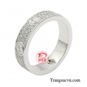 Nhẫn nam kim cương thành đạt được xem là sự lựa chọn hoàn hảo nhất cho các quý ông đẳng cấp.