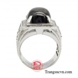 Sapphire tạo ra nguồn năng lượng đặc biệt mang lại vạn điều may mắn, hưng vượng và thành công.