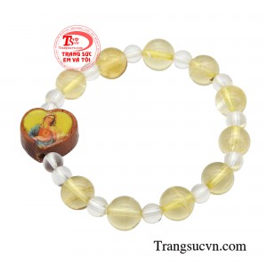 Với mong muốn được đón con với thế giới này luôn được mạnh khỏe và bình an.
