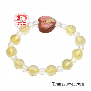 Khi mang theo chuỗi mân côi này con luôn cảm nhận được sự che chở, bao bọc của Chúa dành cho con.