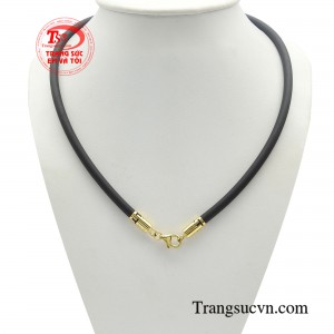 Dây cao su bọc vàng bản lĩnh mang lại cho người dùng sự tự tin. 