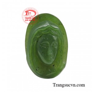 Mặt đức mẹ cẩm thạch thiên nhiên được thiết kế với những đường nét bắt mắt giúp xoa dịu đi những mệt mỏi ,lo toan trong cuộc sống hàng ngày