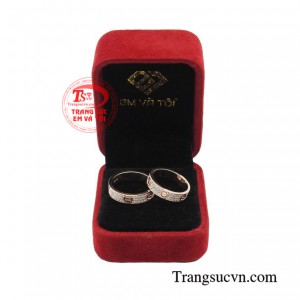 Sản phẩm được giao hàng toàn quốc.