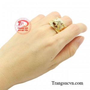 Chính vì vậy đeo nhẫn hổ cho nam có ý nghĩa rất lớn trong phong cách, bản lĩnh của người đàn ông.