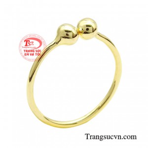 Nếu đây đang là món đồ trang sức mà bạn đang đi tìm để diện đồ thì không thể thiếu chiếc nhẫn này. 