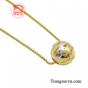 Sản phẩm là món quà vô cùng ý nghĩa dành tặng cho những người phụ nữ đặc biệt trong cuộc sống của bạn. 