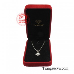 Sản phẩm được giao hàng toàn quốc.