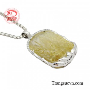 Mặt phật bọc vàng may mắn sẽ mang đến sự an lạc, vui vẻ, may mắn và hạnh phúc cho người sử dụng.