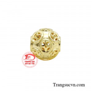Charm kim tiền có ý nghĩa về mặt tài lộc nên thường được sử dụng làm quà để tặng người thân, bạn bè, những người làm kinh doanh.