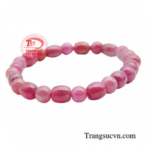 Viên Ruby từ xa xưa là món đồ trang sức dành cho các bậc vua chúa để đi dự các buổi tiệc.