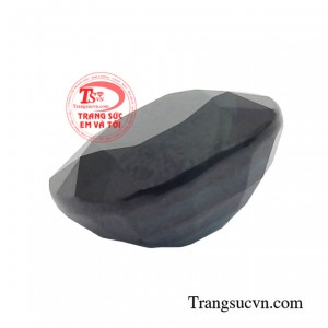 Khi mang viên đá này bên người giúp gia chủ gặp nhiều may mắn hơn, thu hút nhiều tài lộc.