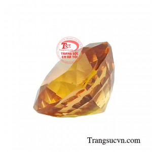 Đá Topaz vàng cam không chỉ được ứng dụng trong ngành chế tác trang sức phụ kiện mà còn trở thành một trong những loại đá phong thuỷ rất được người mệnh Thổ.