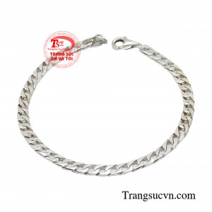 Lắc tay nữ vàng trắng trẻ trung sở hữu một thiết kế tinh tế, sang trọng và sắc nét đến từng chi tiết dù là nhỏ nhất.