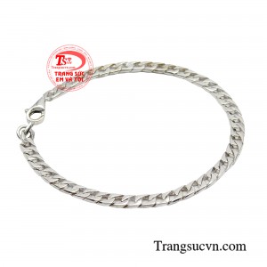 Lắc tay là phụ kiện hoàn hảo để phái đẹp thể hiện cá tính và gu thẩm mỹ tinh tế của bản thân để diện hàng ngày.