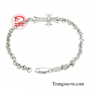 Chiếc lắc tay rất thích hợp làm món quà ý nghĩa dành cho những người thân yêu, thể hiện sự quan tâm và lời chúc bình an, may mắn.