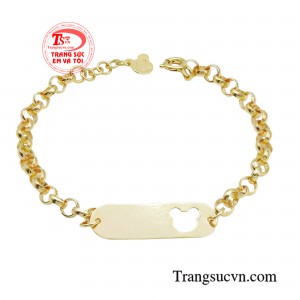 Lắc vàng trẻ em tinh nghịch được dùng làm quà tặng cho bé vào các dịp trọng đại như đầy tháng, thôi nôi. 