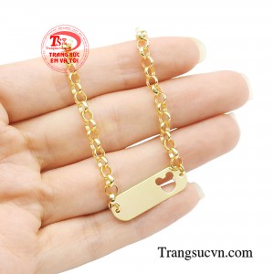 ắc tay cho bé nhân dịp đầy tháng sẽ thay cha mẹ nói lên những lời yêu thương đến với đứa con bé bỏng của mình. 