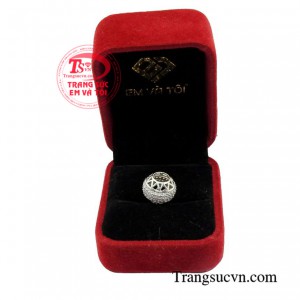 Sản phẩm được giao hàng toàn quốc.