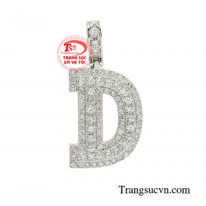 Mặt dây kim cương thời trang không chỉ là một món trang sức quý giá, nó còn mang theo ý nghĩa sâu sắc và tượng trưng cho những giá trị đáng quý.