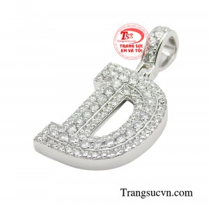 Kim cương trở thành biểu tượng của quyền lực và vị thế trong xã hội.