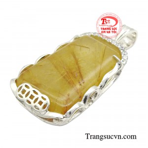 Đặc biệt, loại đá này cũng được coi là biểu tượng của may mắn và tài lộc, mang lại thành công và phú quý cho người sử dụng.