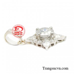 Các chi tiết được chạm khắc tỉ mỉ, tinh tế, tạo nên một tổng thể hài hòa và đầy cuốn hút, đáp ứng mọi sở thích và cá tính của quý khách hàng. 