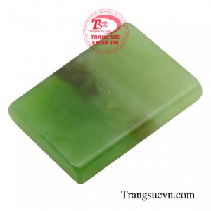 Mặt dây Vô Sự Bài được chế tác tinh xảo, mang lại lịch thiệp cho người sử dụng.